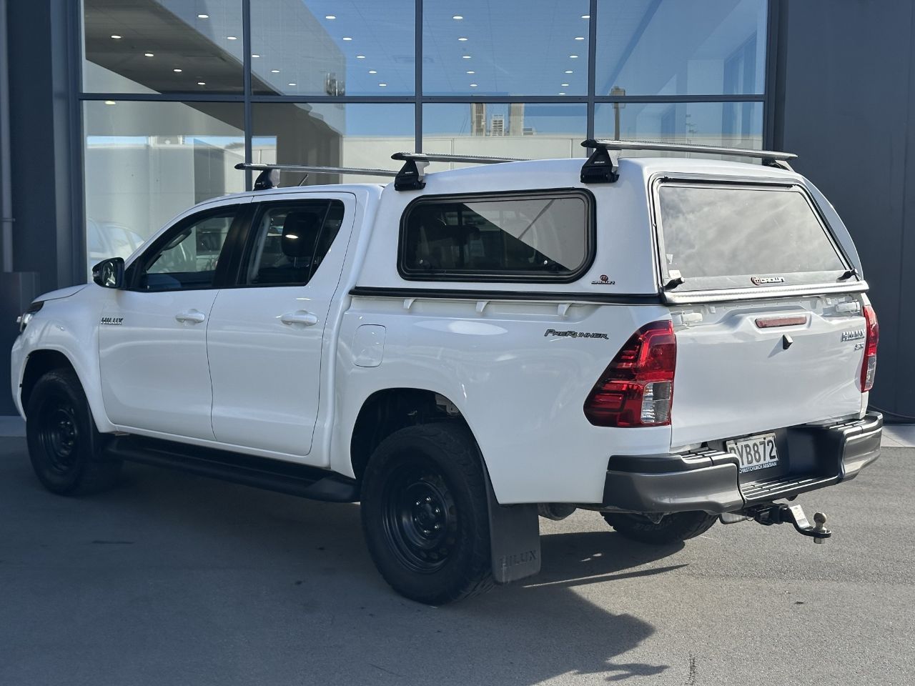 Vehicle image 4