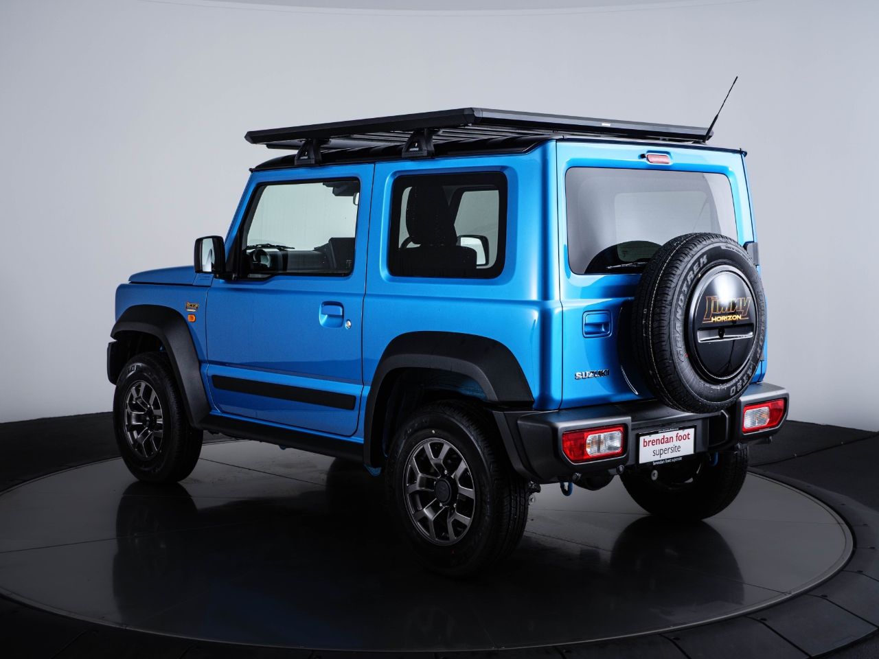 Vehicle image 5