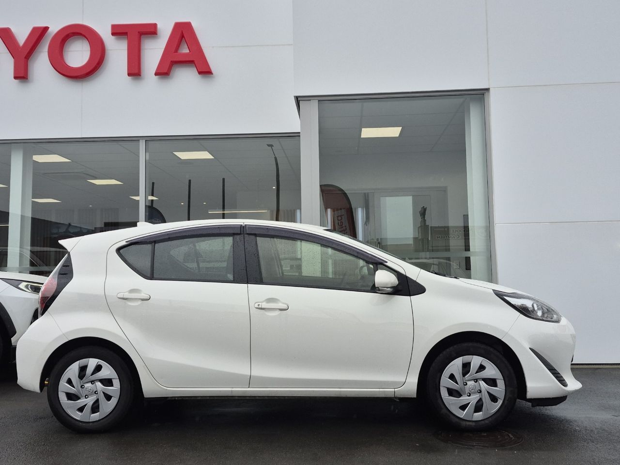 Vehicle image 2
