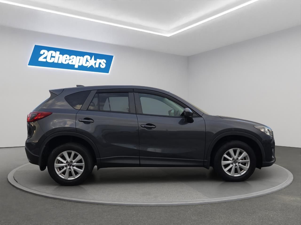 Vehicle image 4
