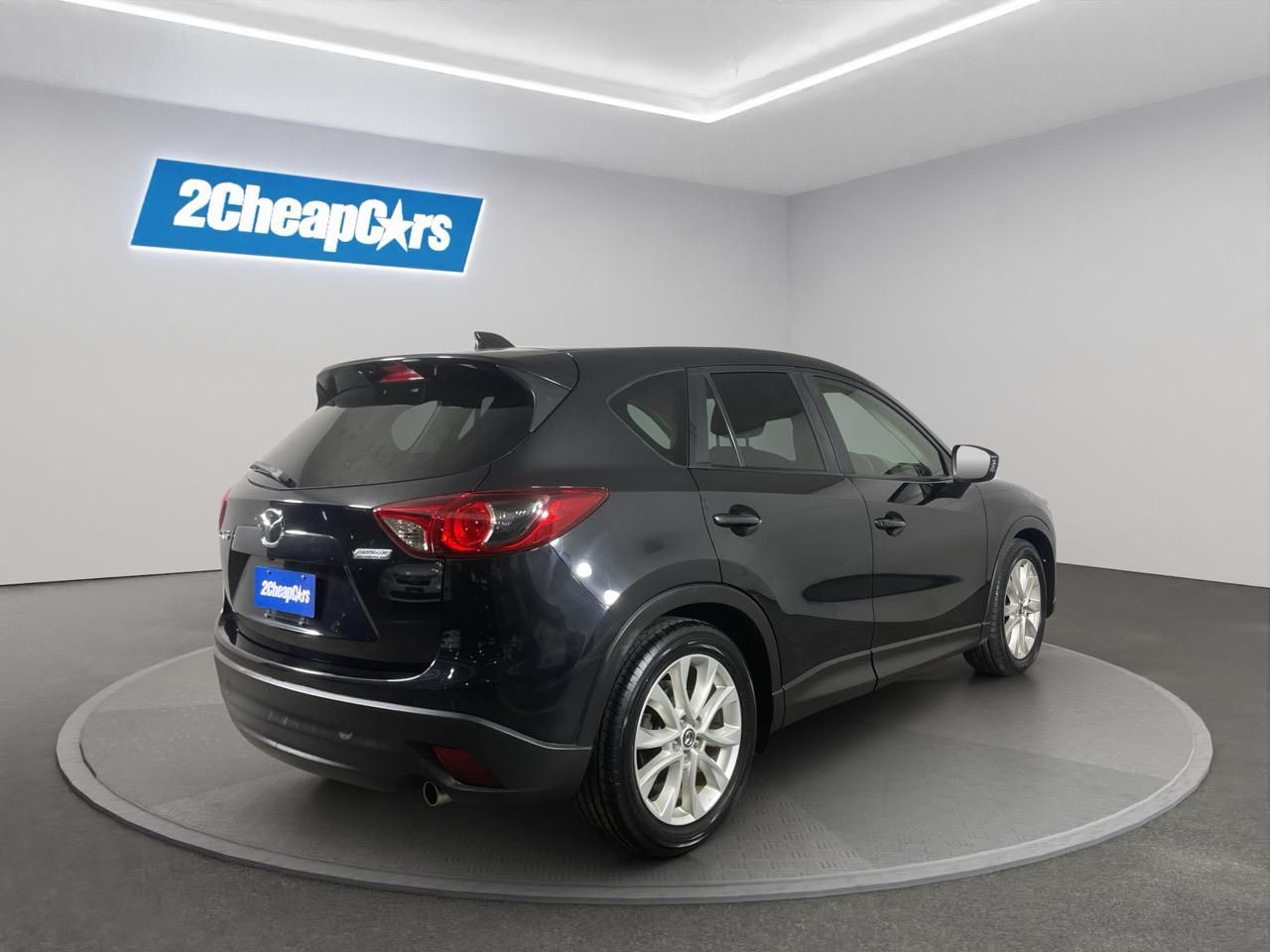 Vehicle image 5
