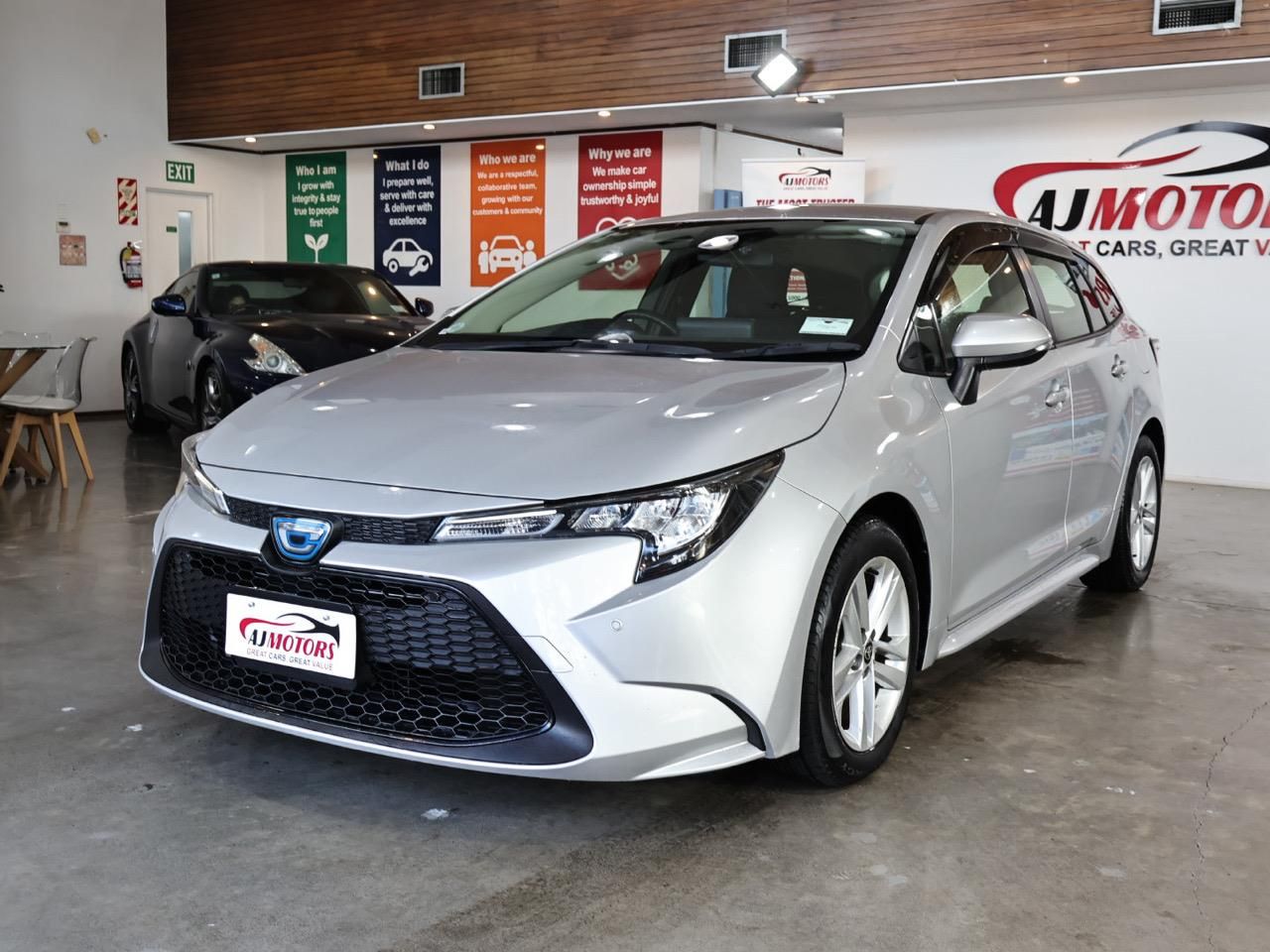 Vehicle image 3