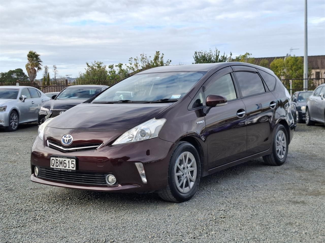 Vehicle image 3