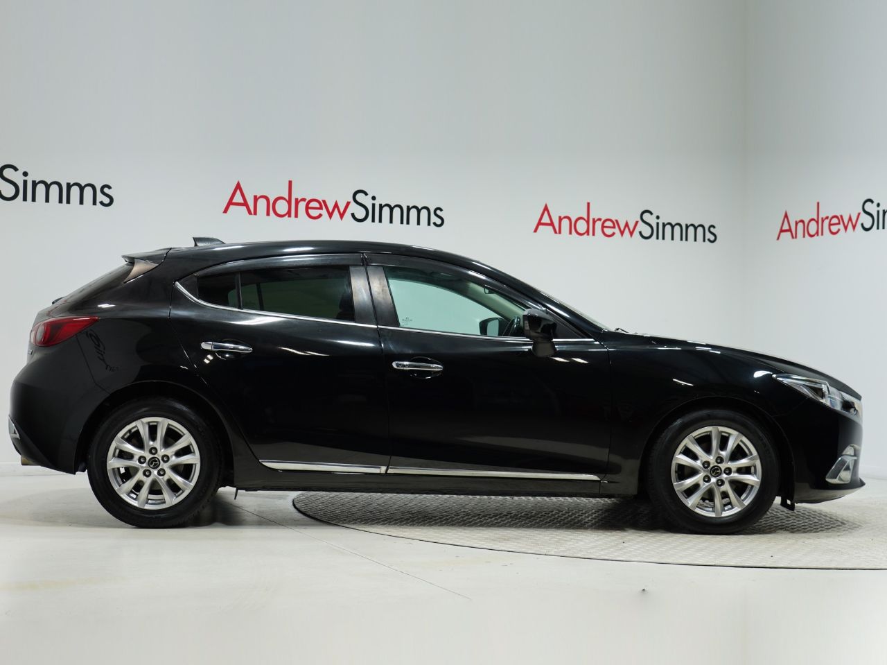 Vehicle image 3