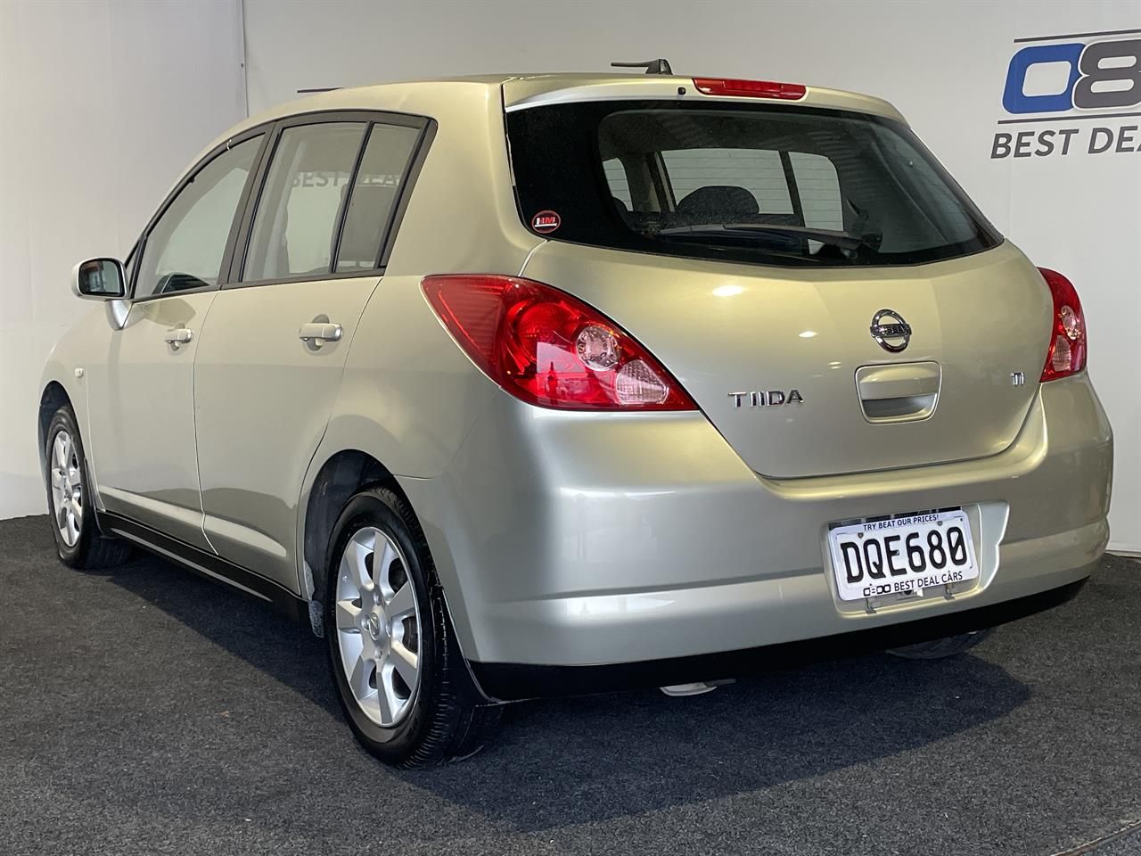Vehicle image 4