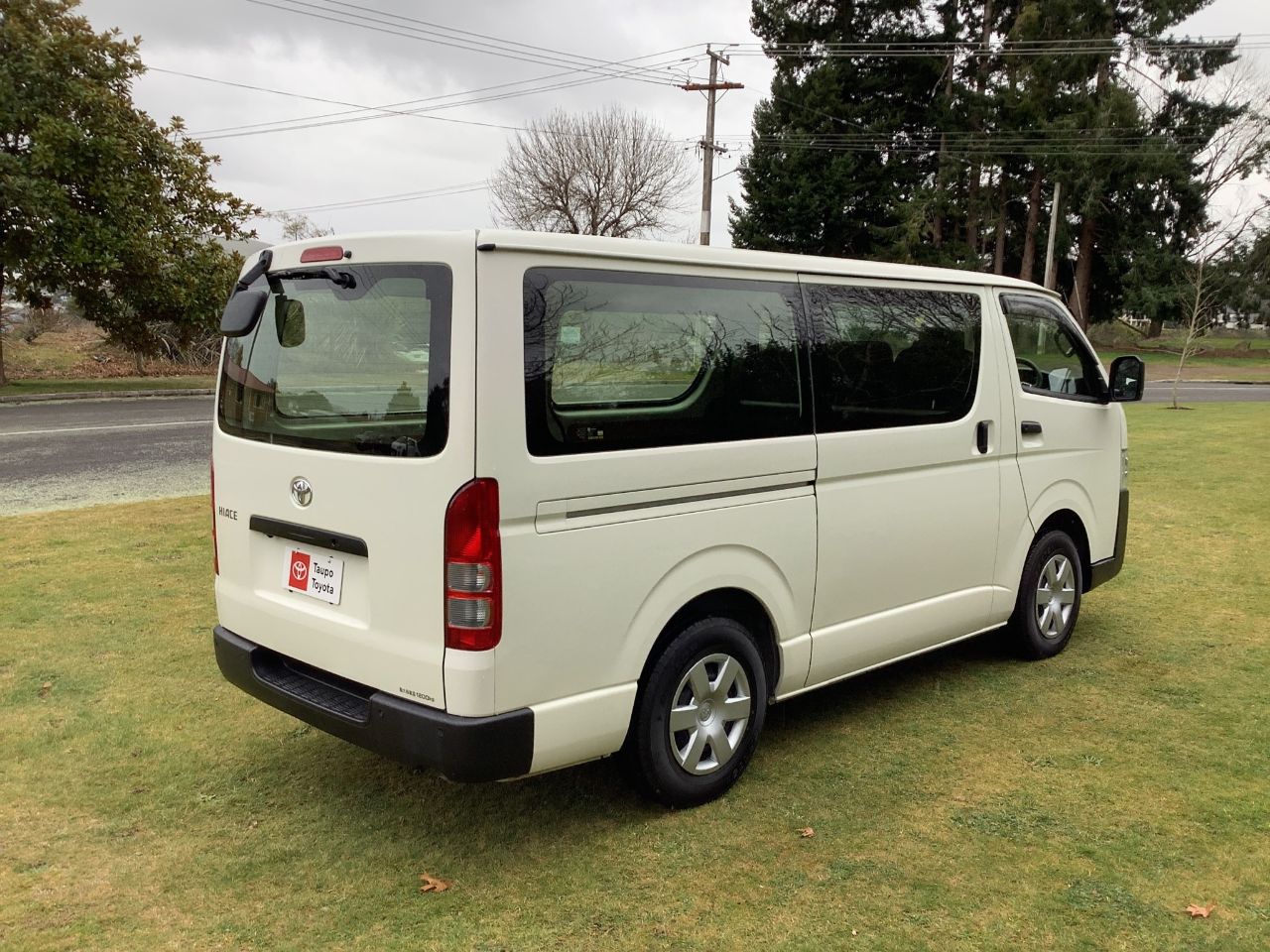 Vehicle image 5