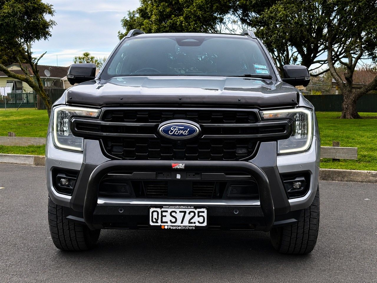 Vehicle image 5