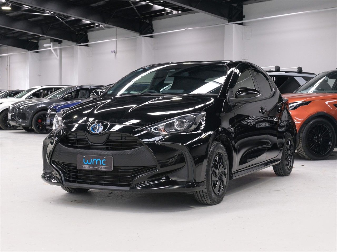 Vehicle image 4
