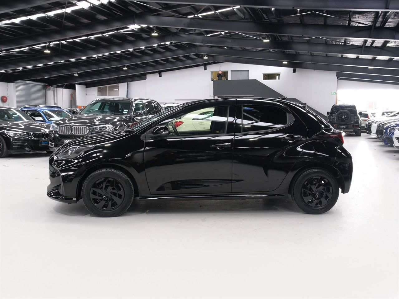 Vehicle image 5