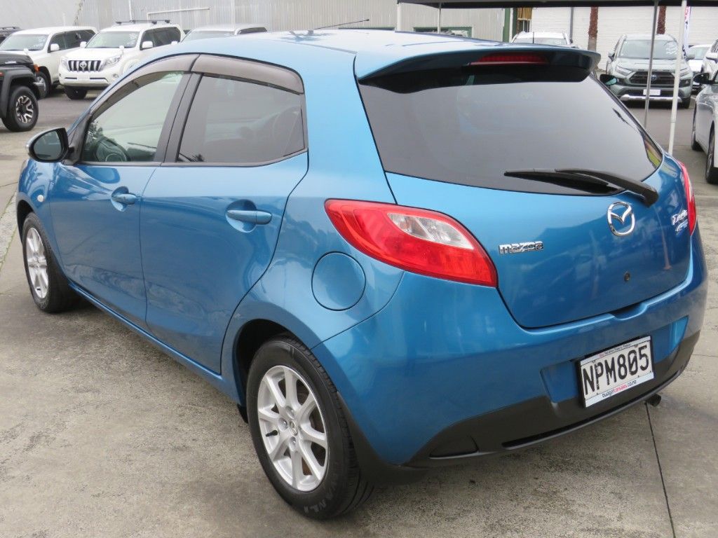 Vehicle image 5