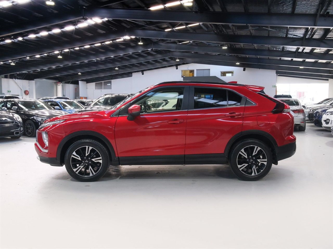 Vehicle image 5