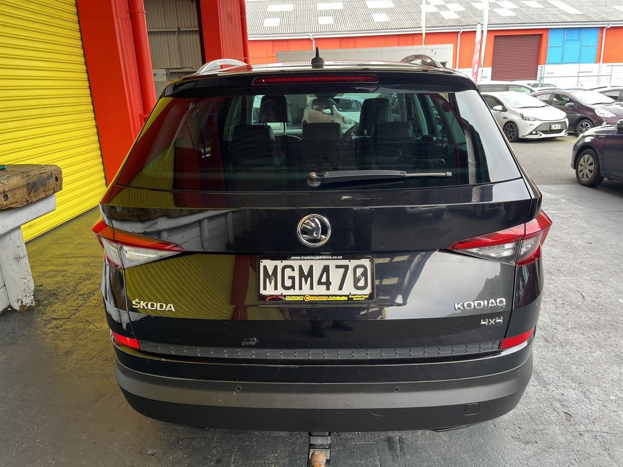 Vehicle image 5