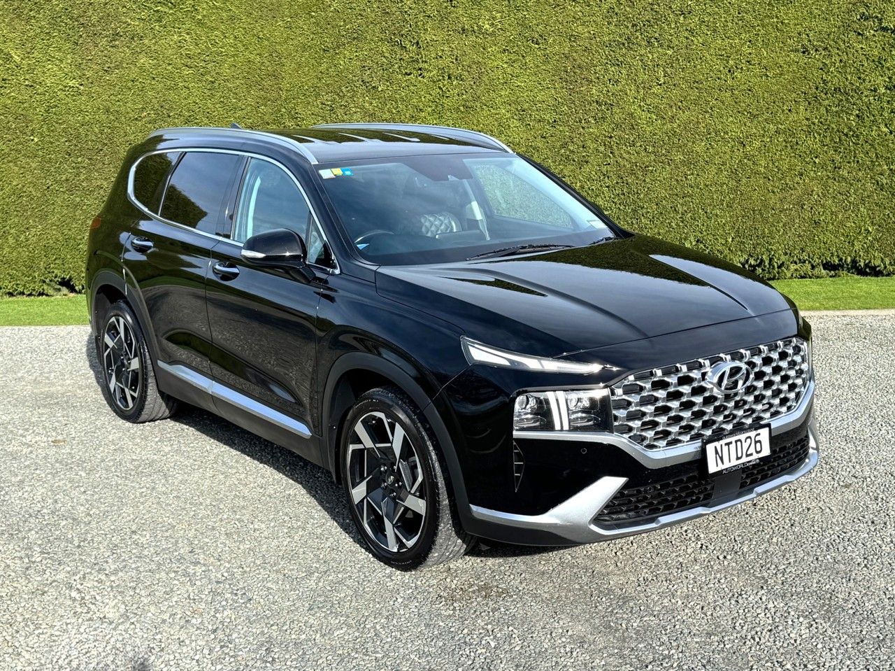 Vehicle image 3