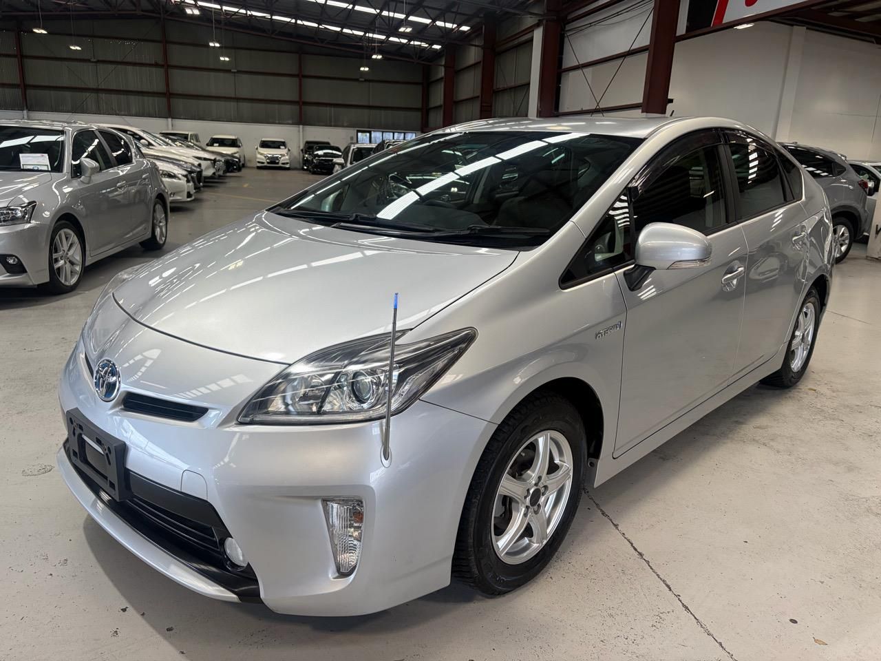 Vehicle image 3