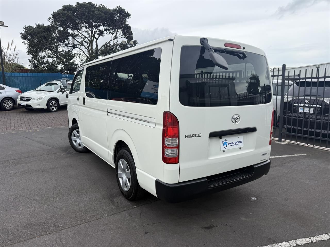 Vehicle image 4