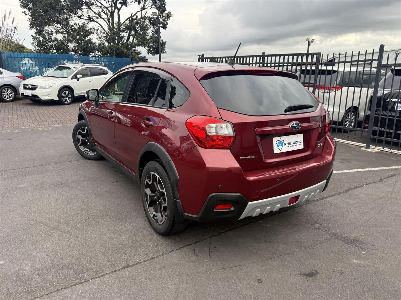 Vehicle image 4
