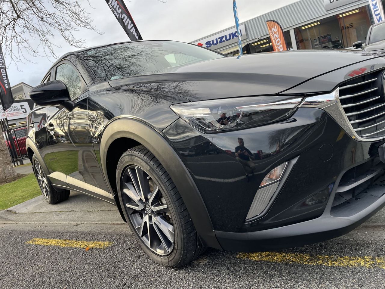 Vehicle image 3
