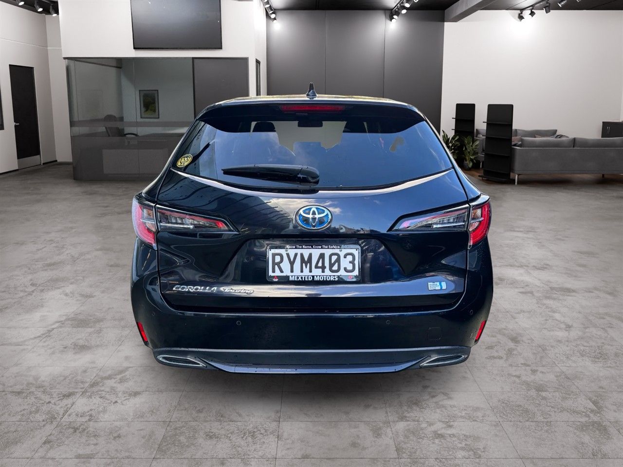 Vehicle image 5