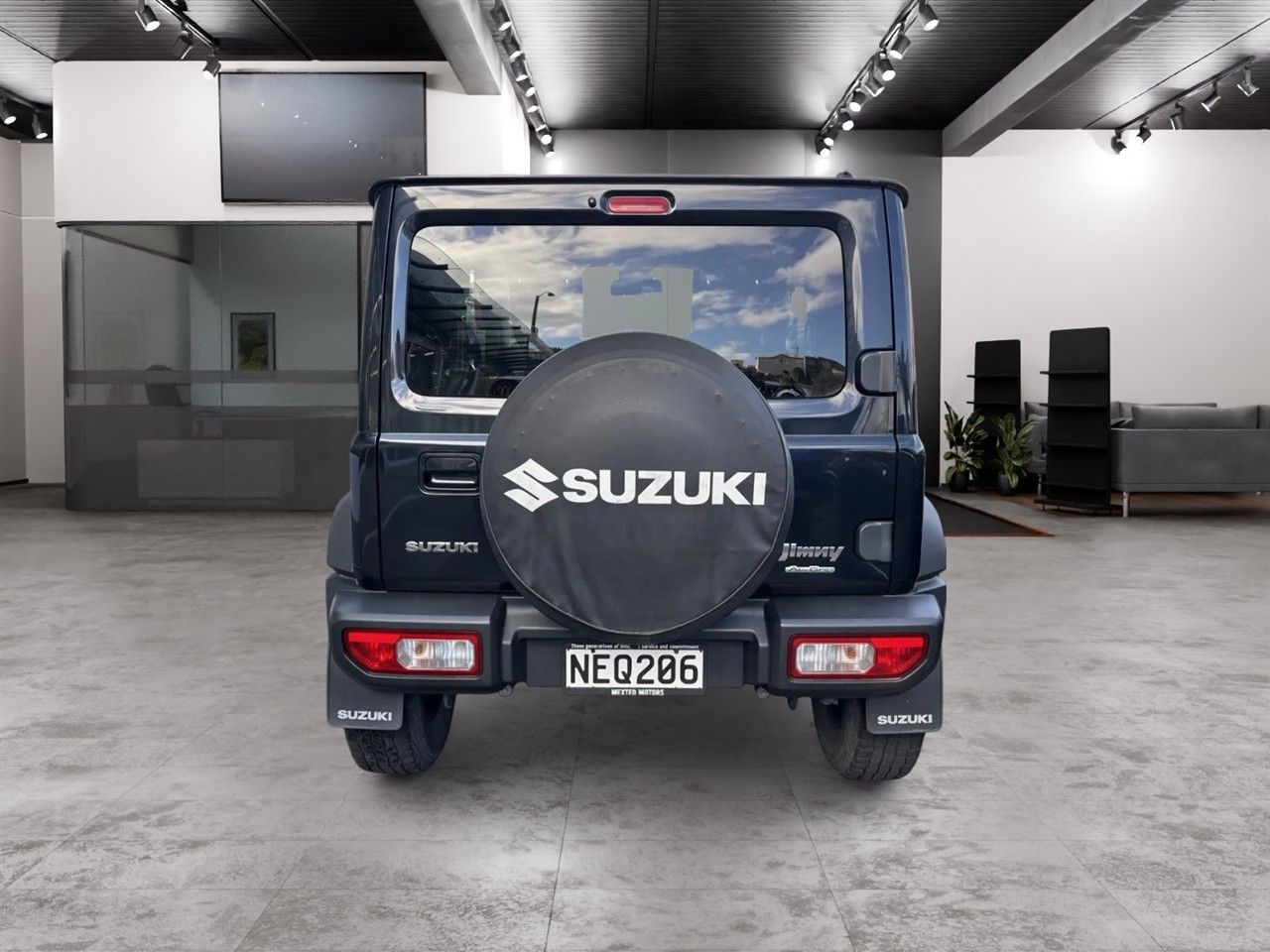 Vehicle image 5
