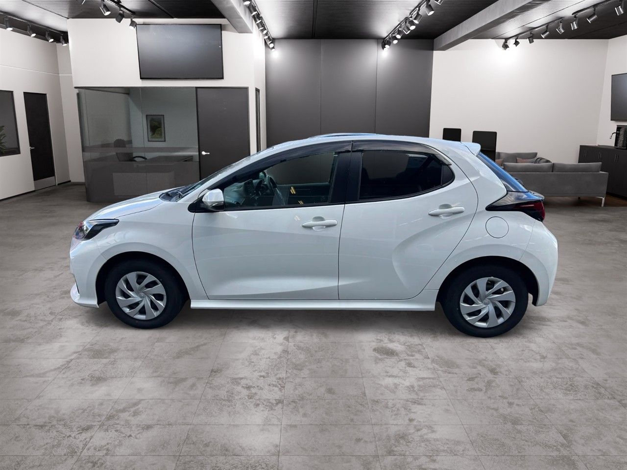 Vehicle image 3
