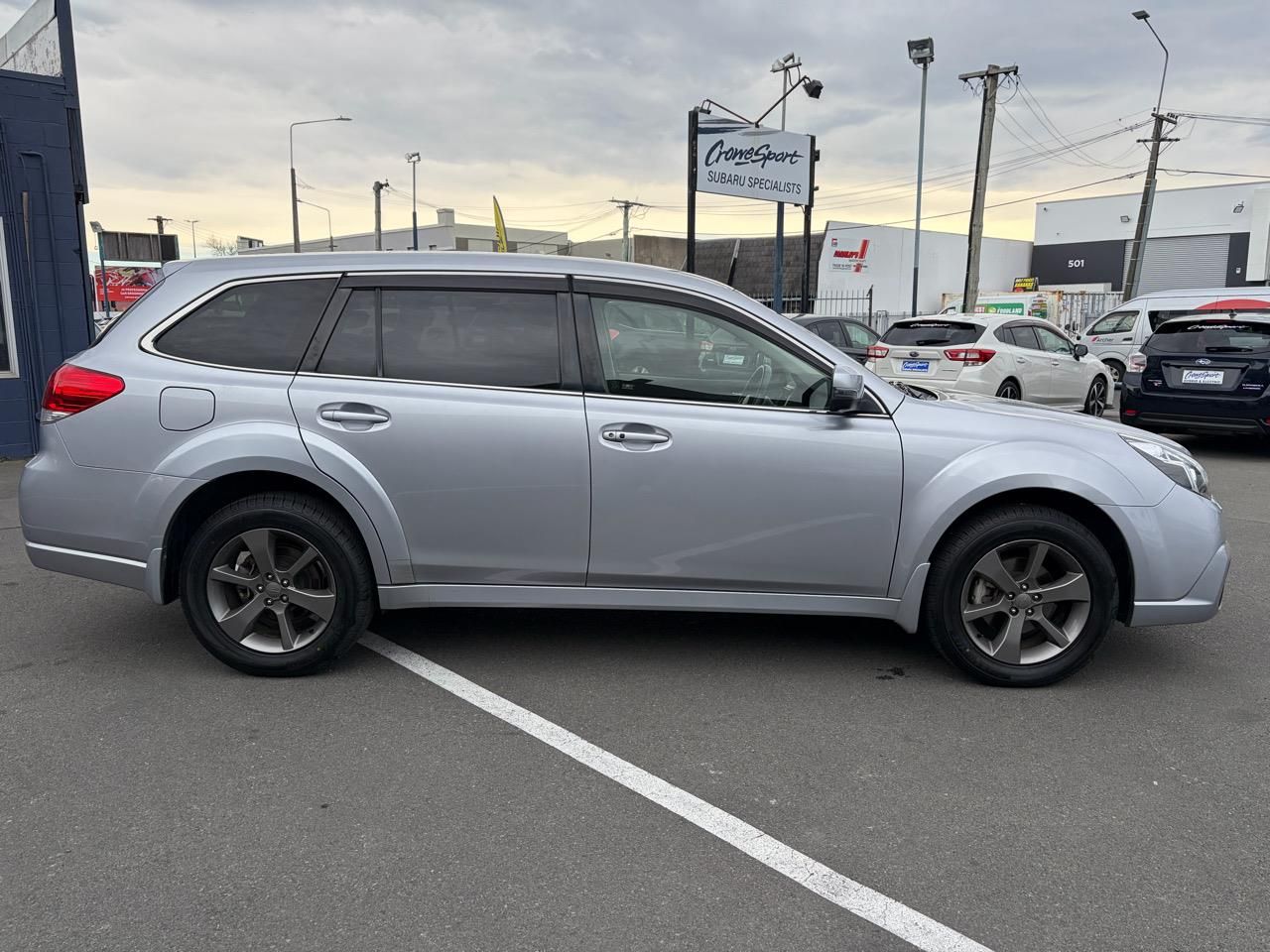 Vehicle image 3