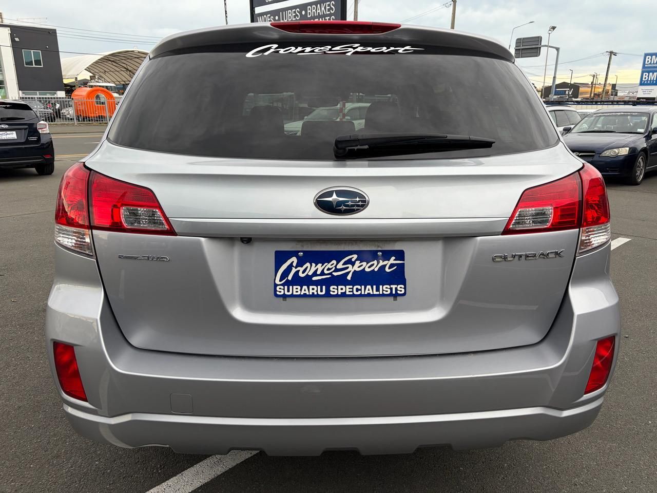 Vehicle image 5