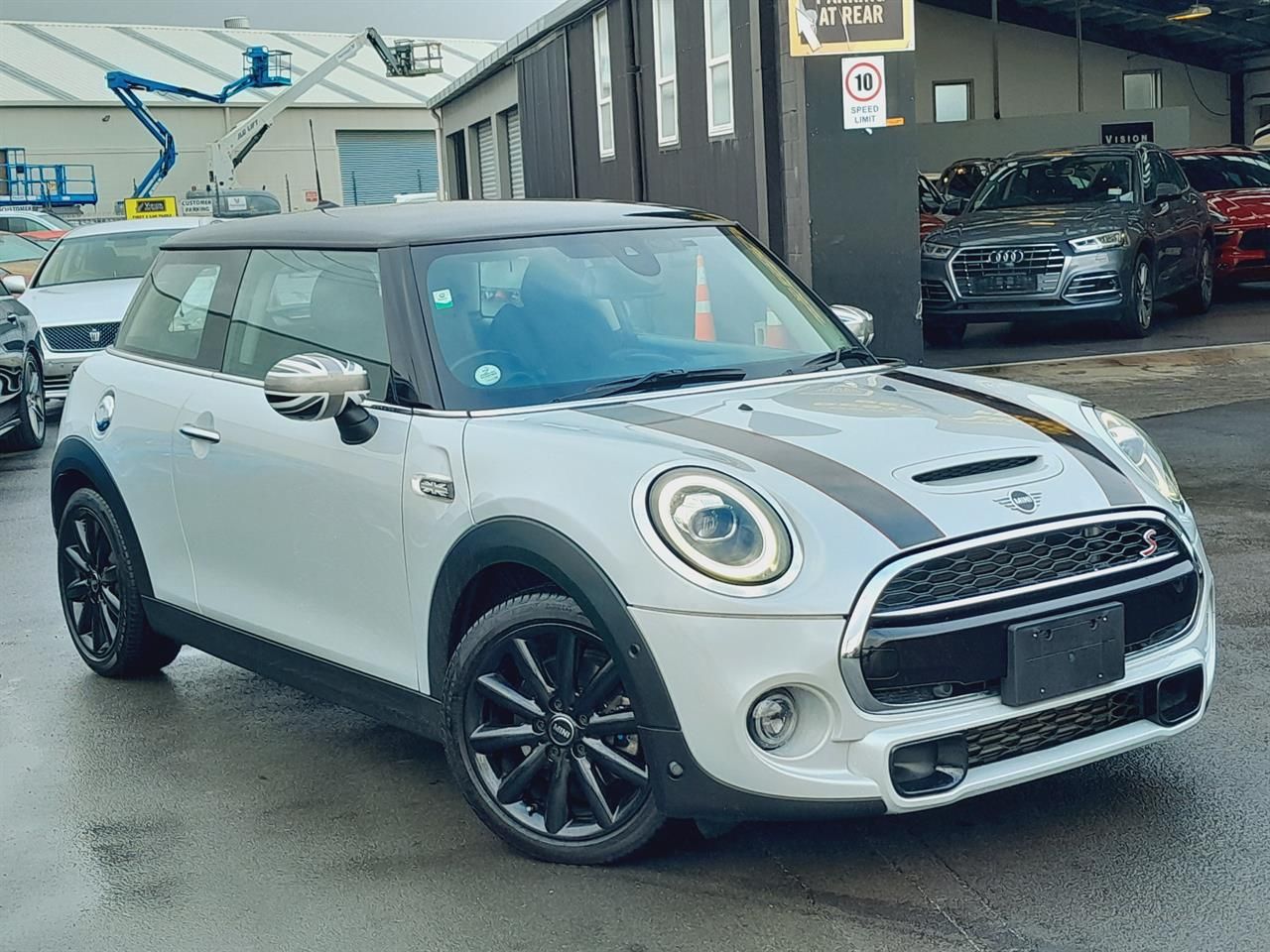 Vehicle image 2