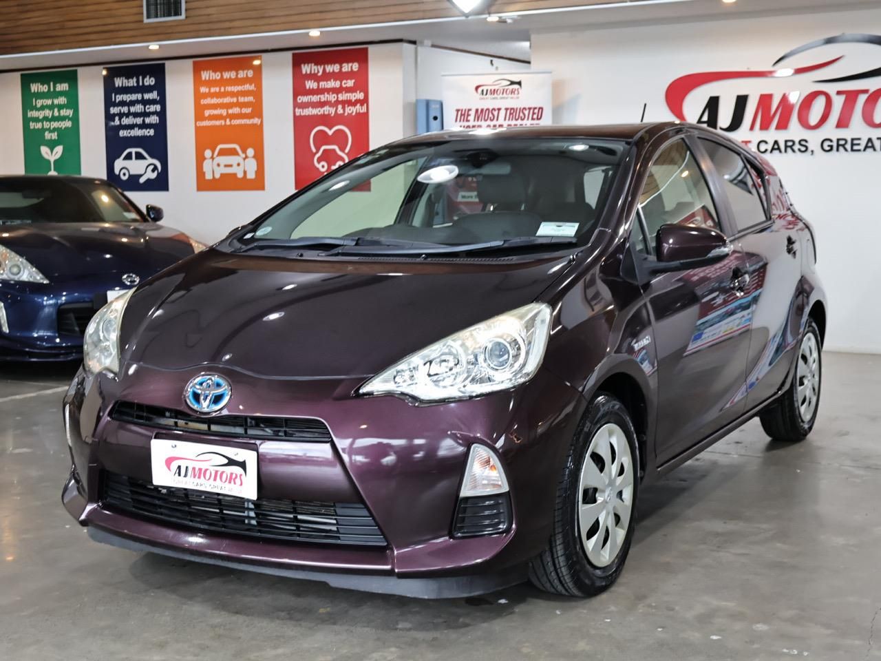 Vehicle image 3