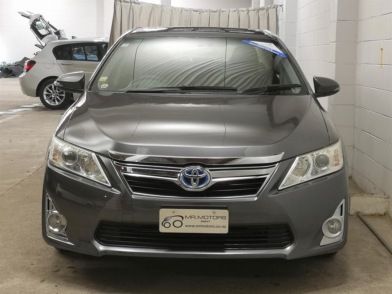 Vehicle image 4