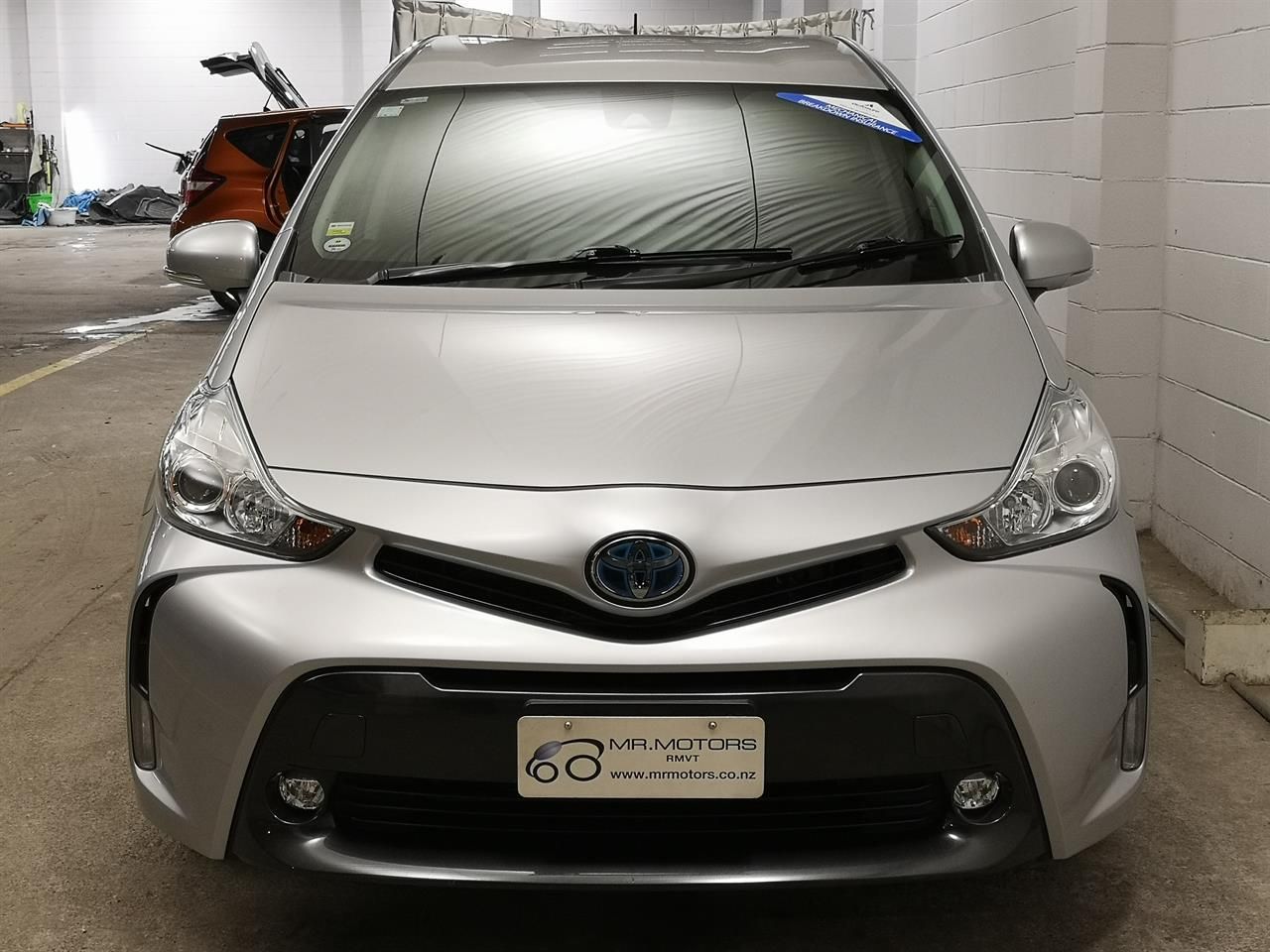 Vehicle image 4