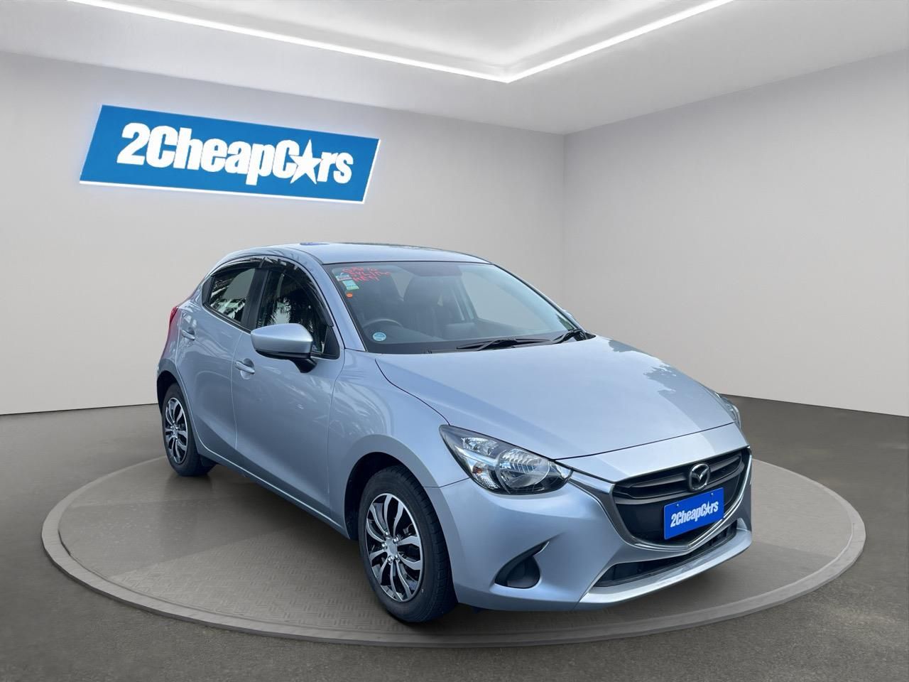 Vehicle image 3