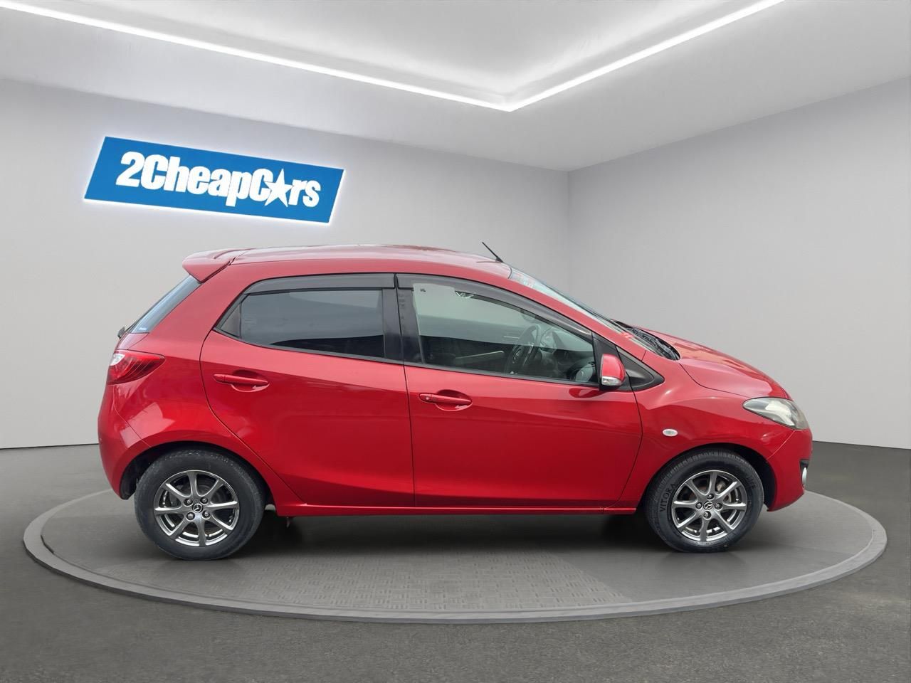 Vehicle image 4