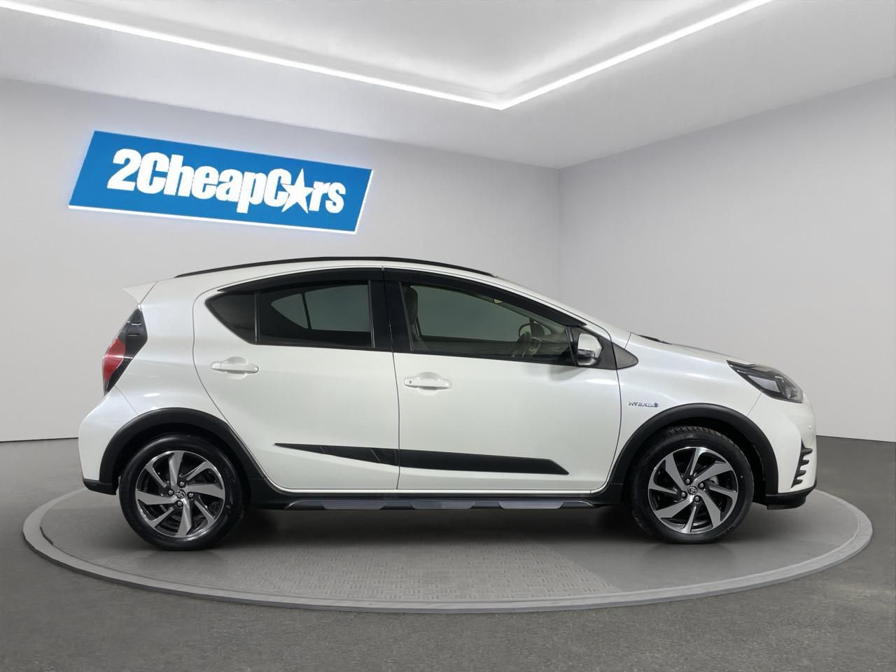 Vehicle image 4