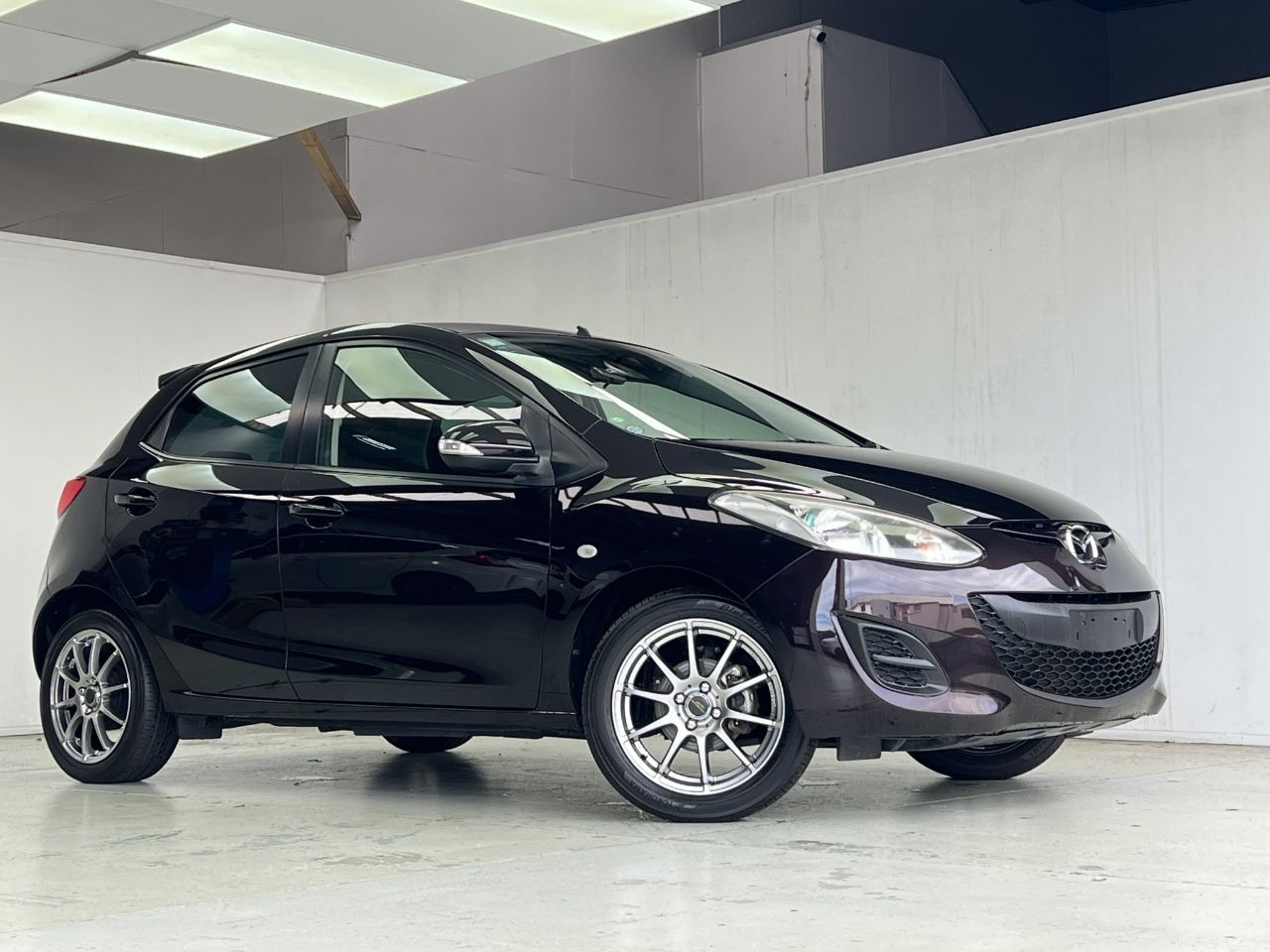 Vehicle image 4
