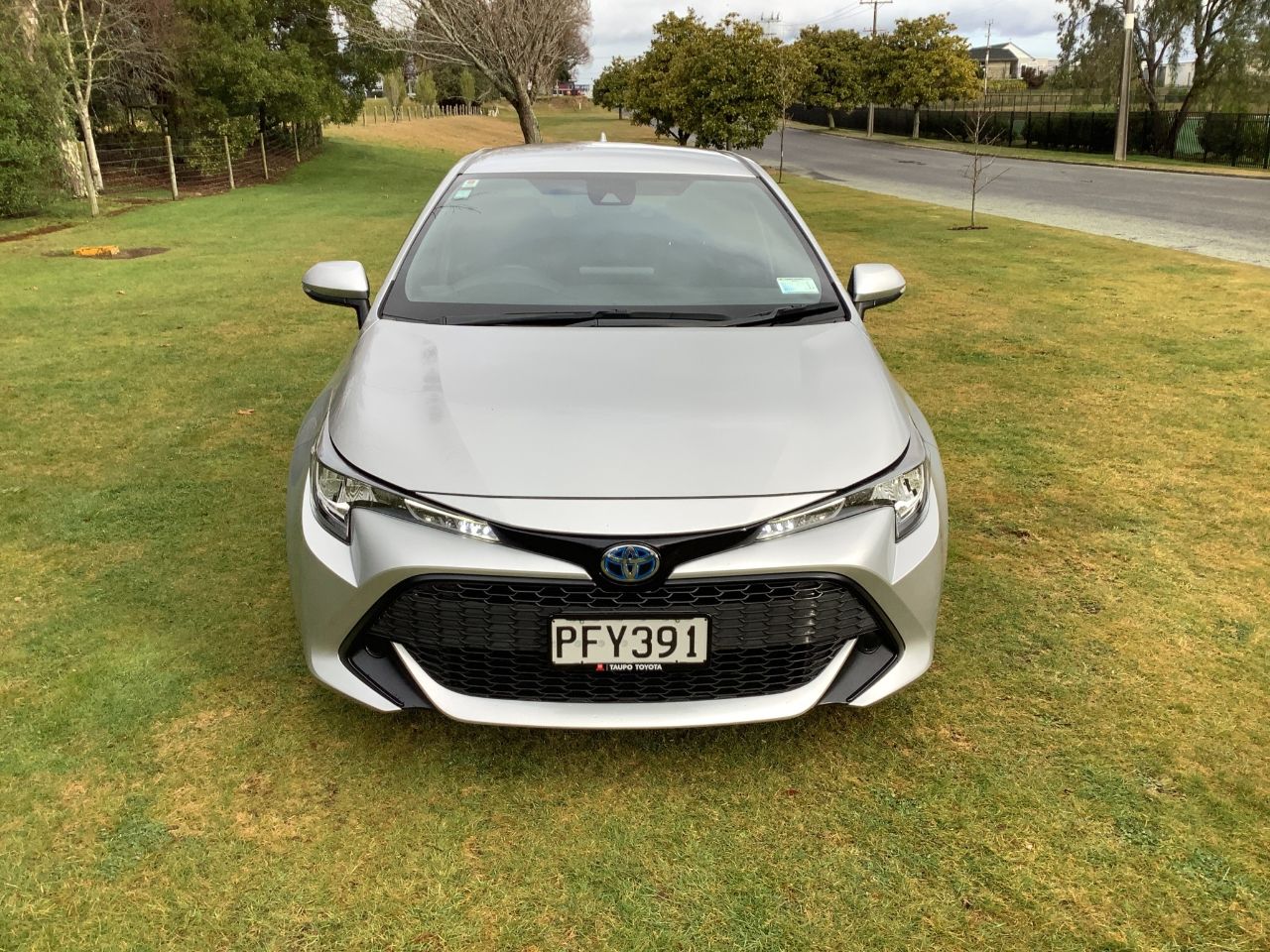 Vehicle image 3
