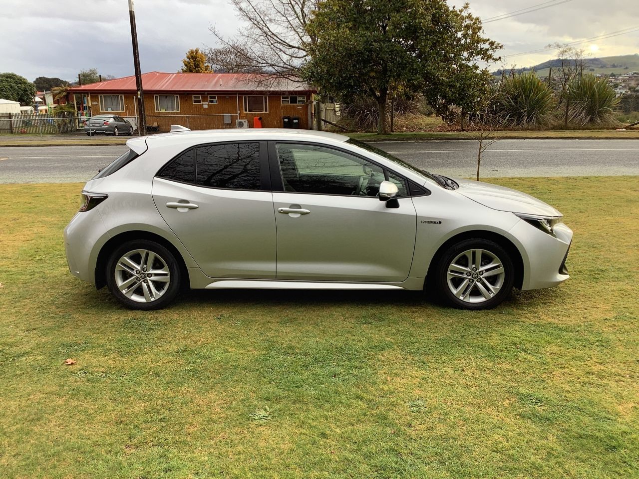 Vehicle image 4