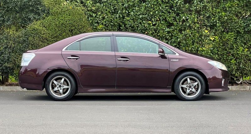 Vehicle image 5