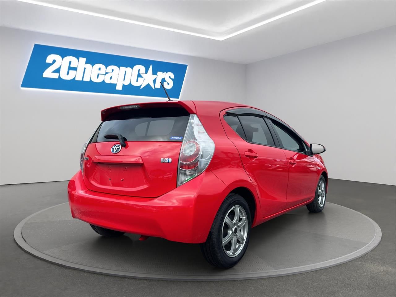 Vehicle image 5