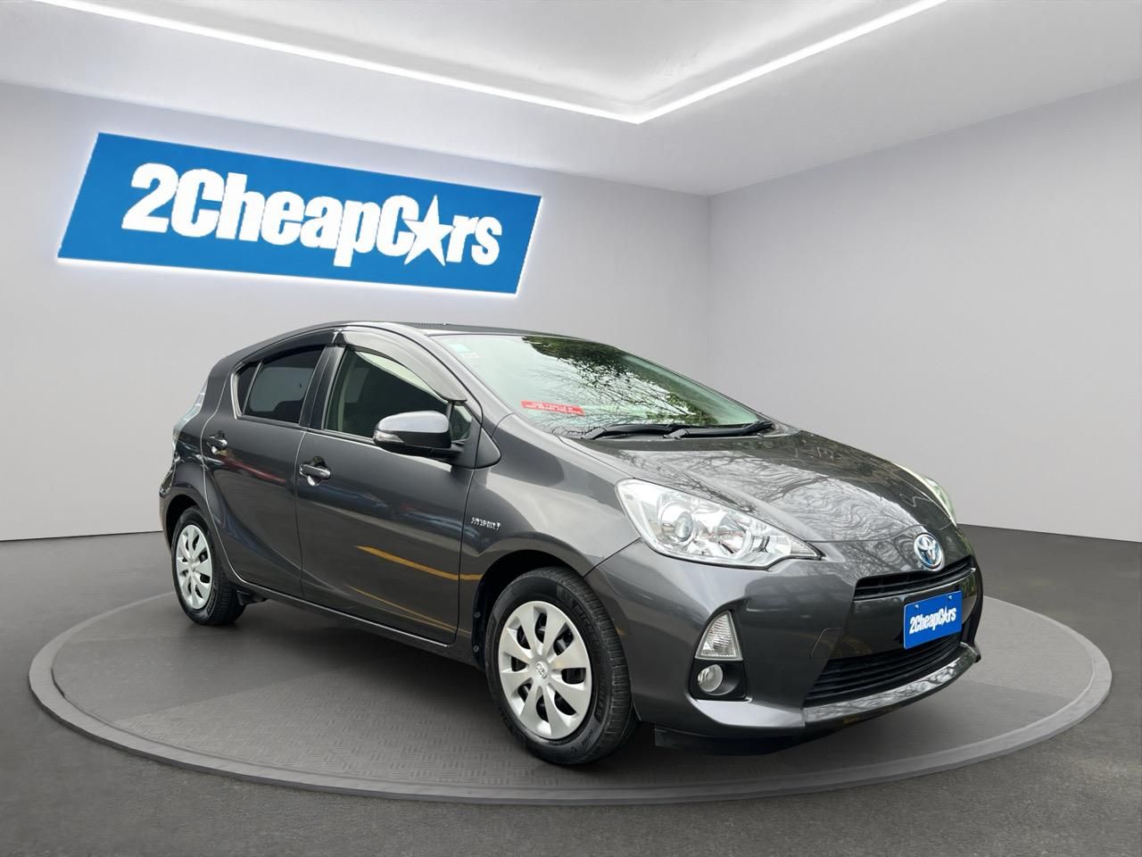 Vehicle image 3