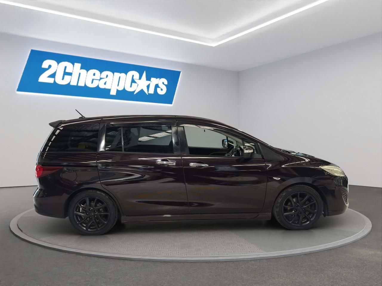 Vehicle image 4