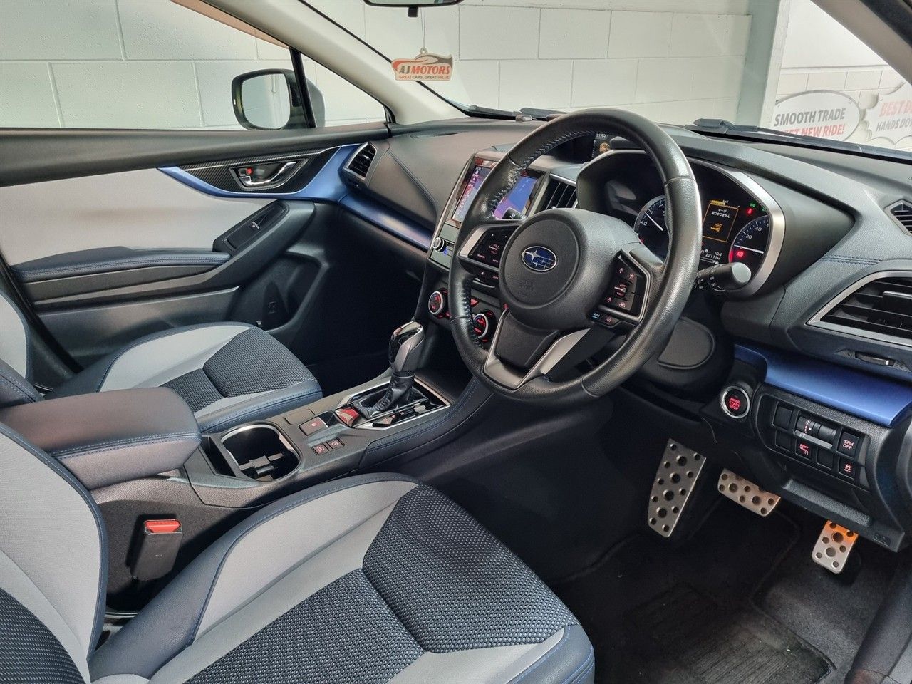 Vehicle image 3