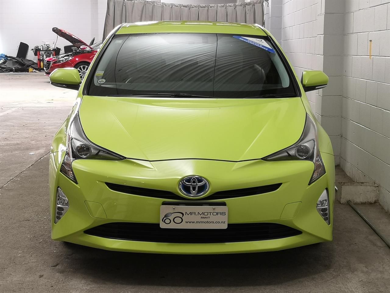 Vehicle image 4