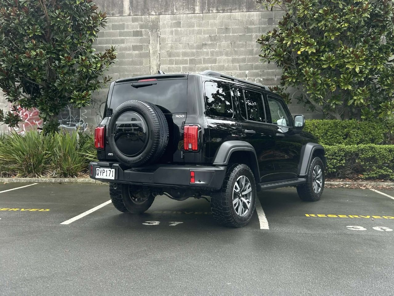 Vehicle image 3
