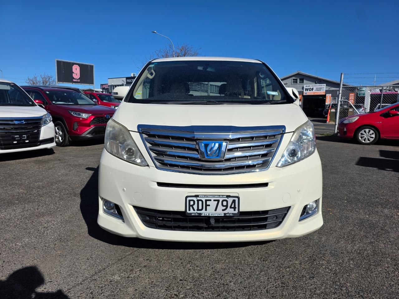 Vehicle image 3
