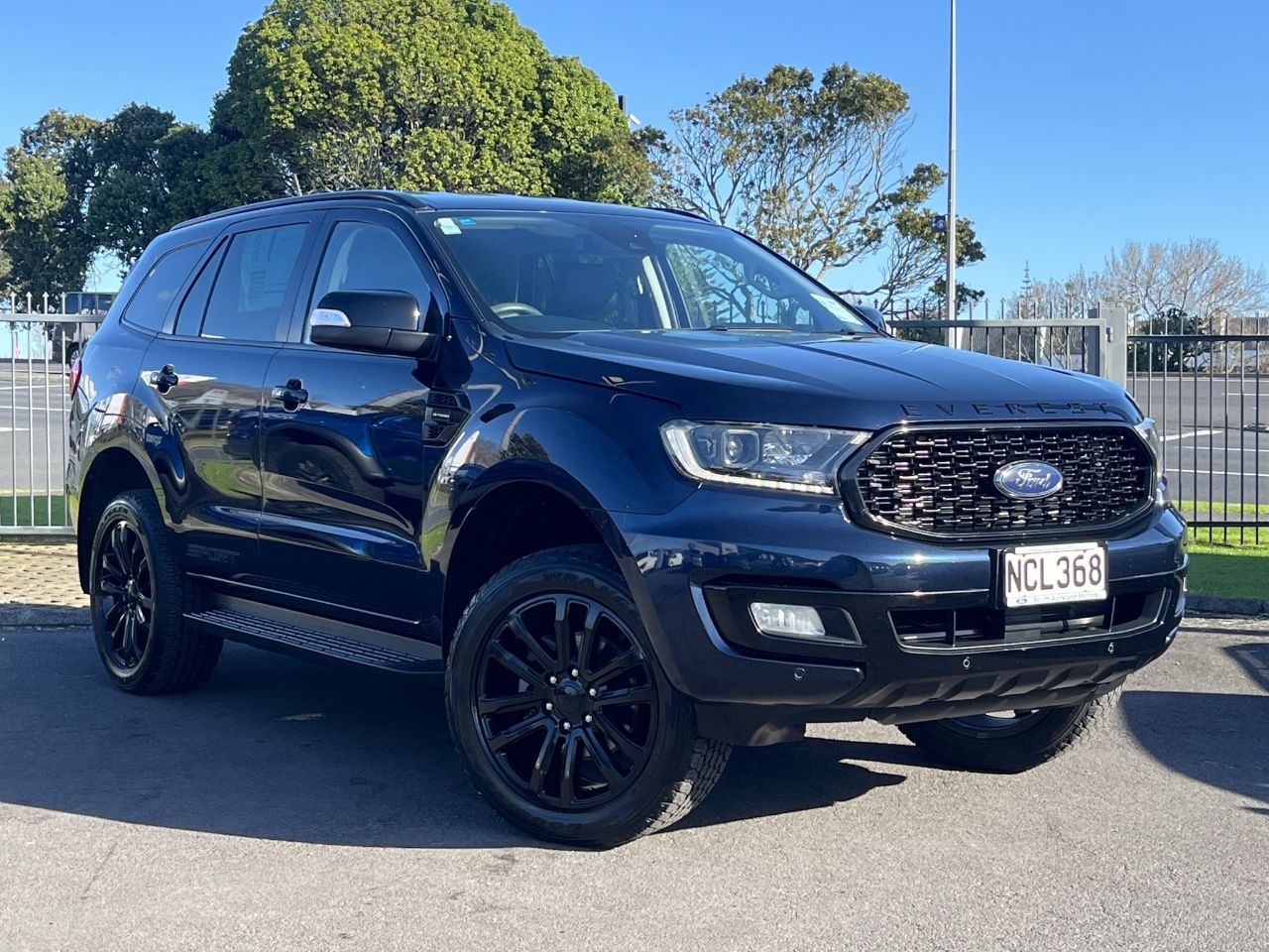 Vehicle image 3
