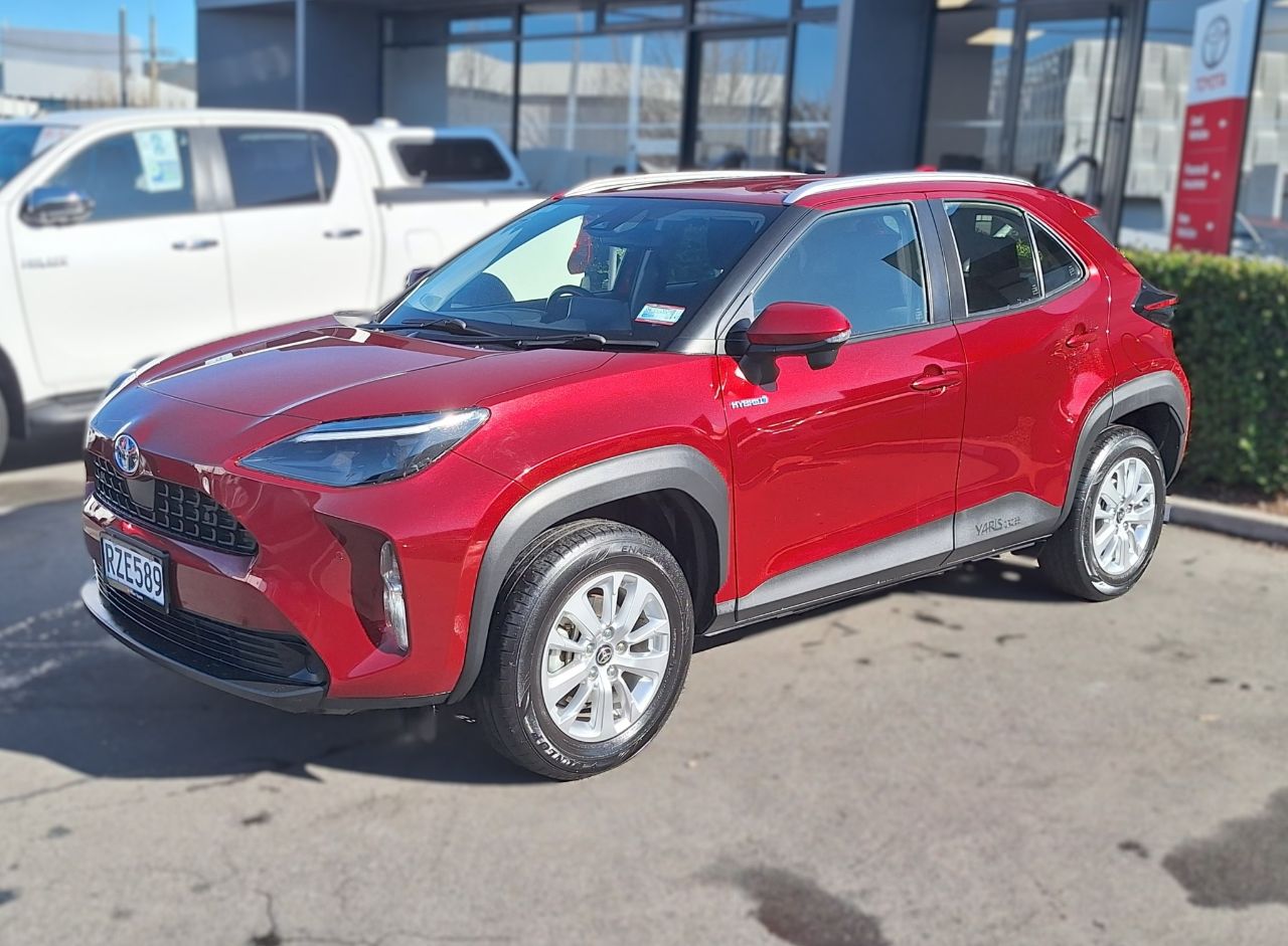 Vehicle image 3