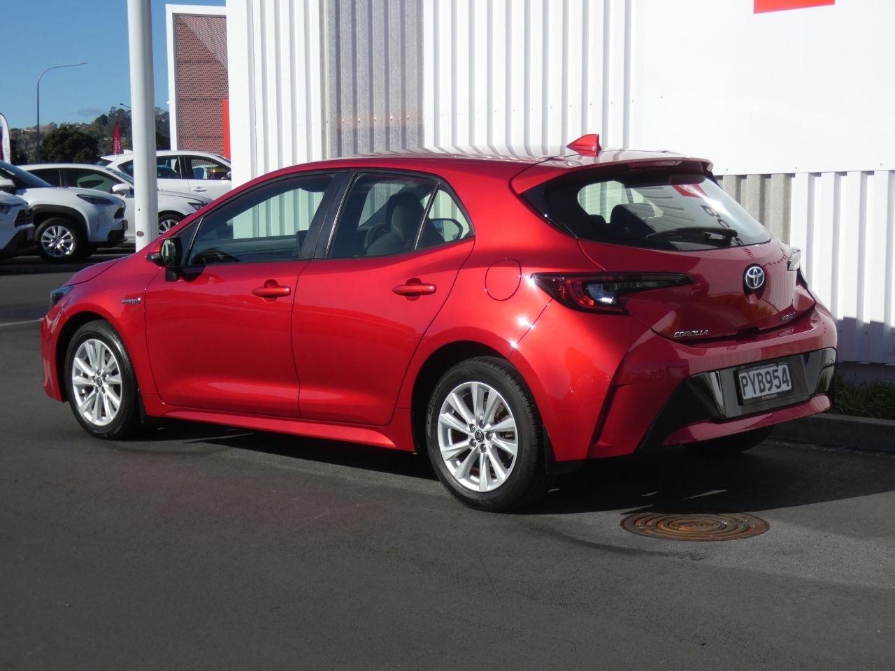 Vehicle image 5
