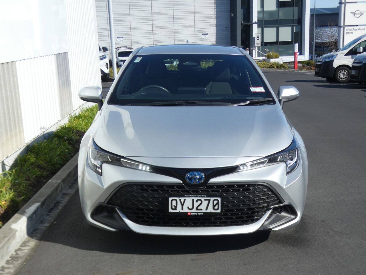 Vehicle image 3