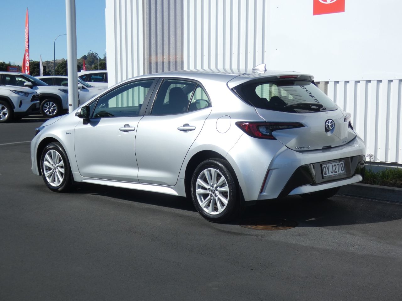 Vehicle image 5