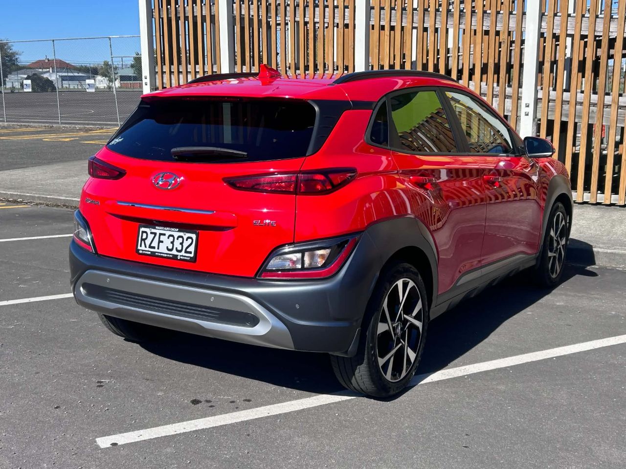 Vehicle image 5